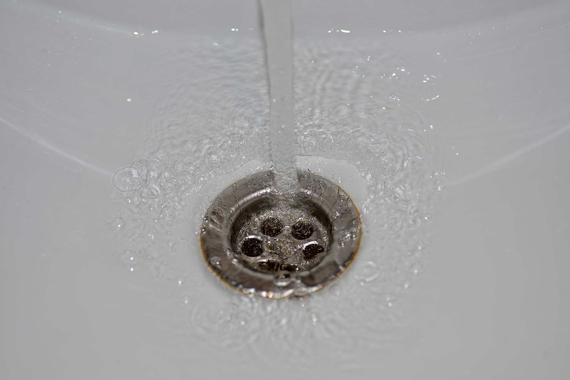 A2B Drains provides services to unblock blocked sinks and drains for properties in Kingston Upon Thames.